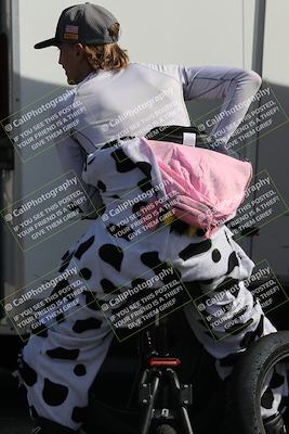 media/Oct-31-2025-CVMA Friday Practice (Fri) [[e9defcbea4]]/1-Around the Pits/